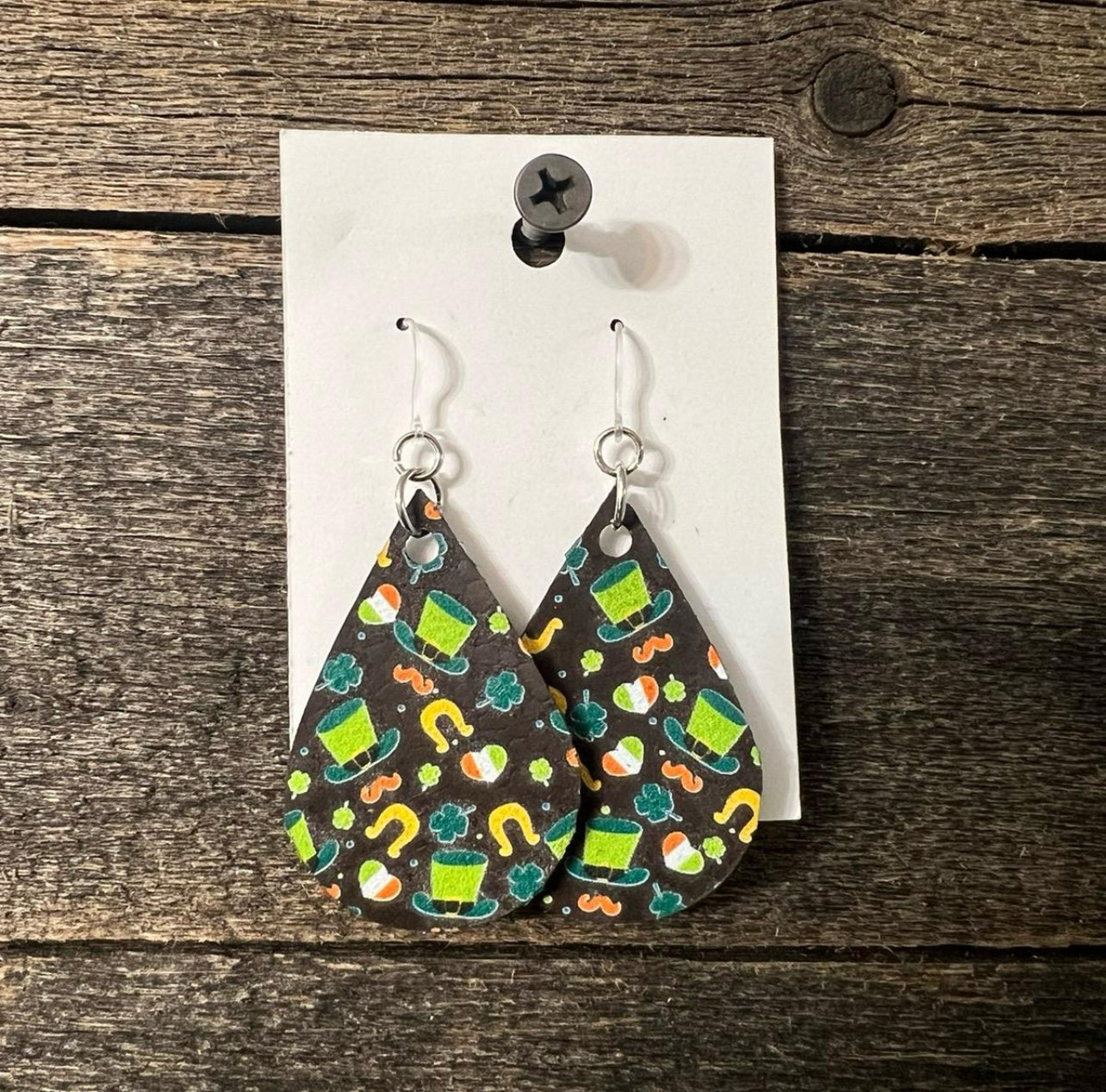 St. Patrick’s Day teardrop Leather Earrings